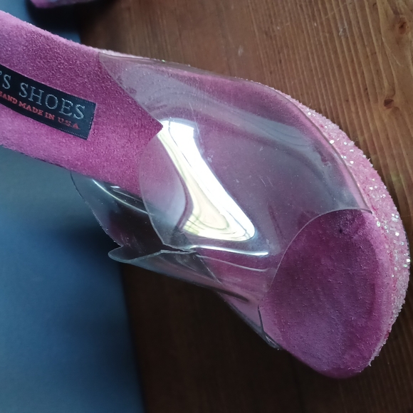 Platforms - Picture 4 of 16